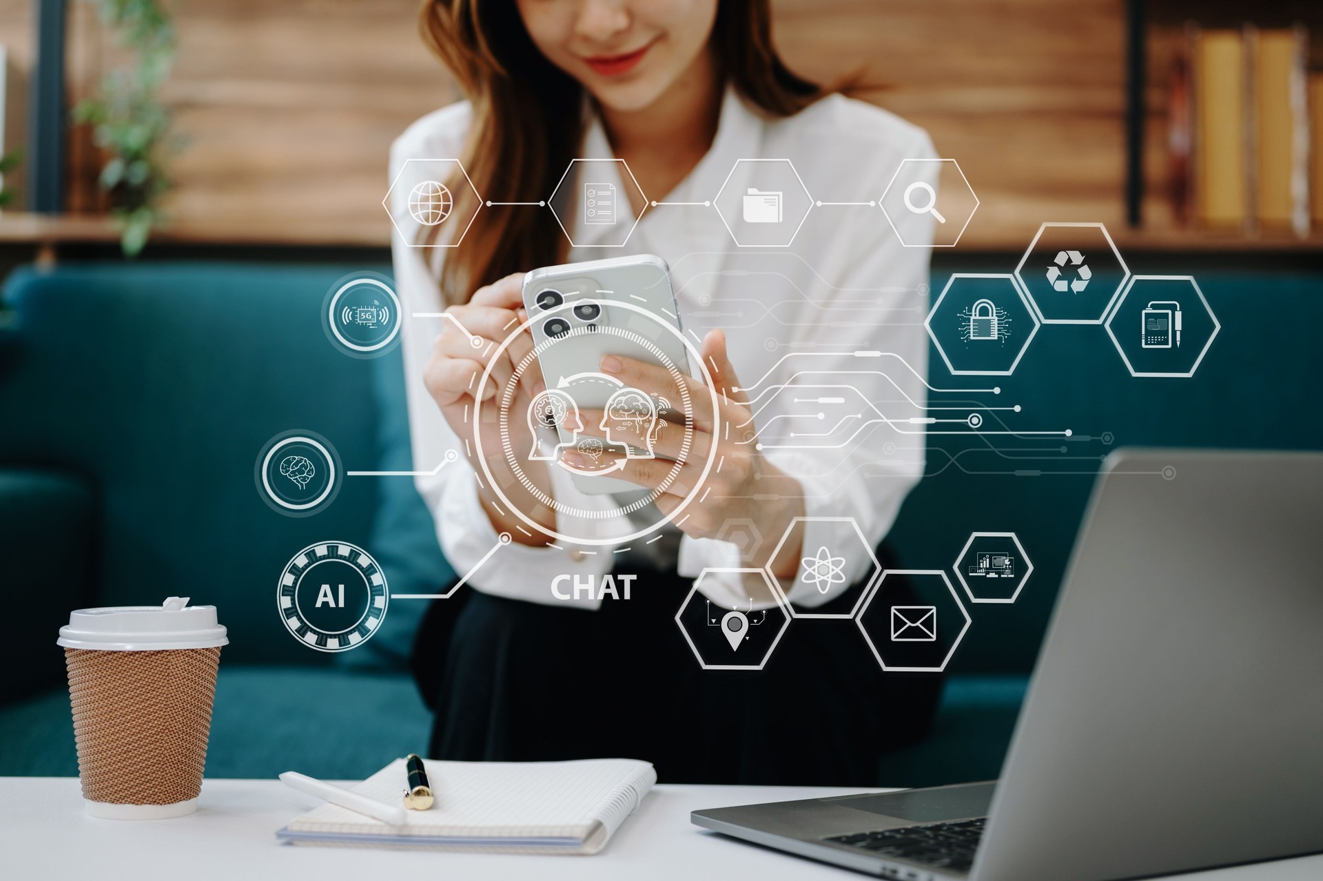 Mulher usa chatbot em computador e tablet inteligência inteligente Ai.Chat com IA Inteligência Artificial, desenvolvido pela OpenAI gerar. Tecnologia futurista, robô em sistema online.